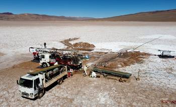 Salares y yacimientos, una oportunidad única que amenaza con desvanecerse | Economía
