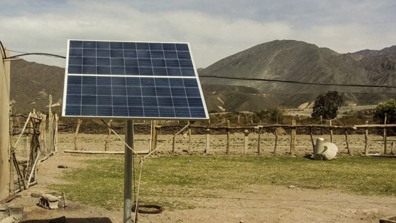 Avanza programa para que 114.000 argentinos accedan a energía en zonas rurales