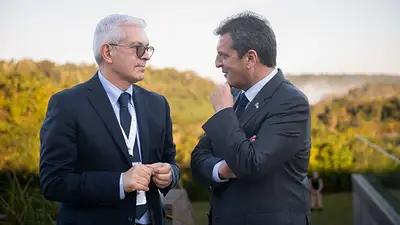 Elecciones 2023 en vivo: minuto a minuto, las últimas noticias de este 3 de julio Elecciones 2023 en vivo: minuto a minuto, las últimas noticias de este 3 de julio