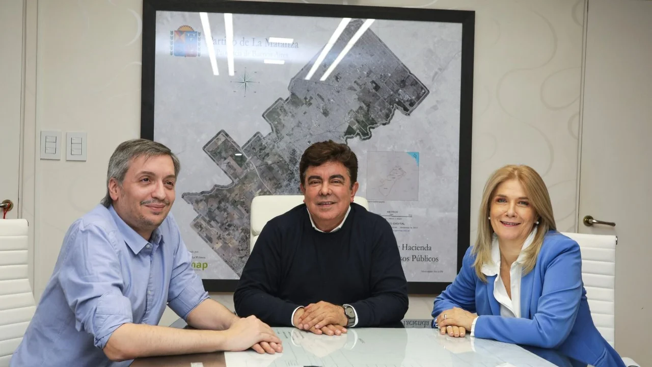 El intendente de La Matanza, Fernando Espinoza recibió a Máximo Kirchner