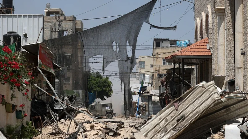 Escala la violencia: masiva ofensiva israelí en Cisjordania y atentado en Tel Aviv
