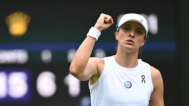 Swiatek brilla y avanza a la tercera ronda de Wimbledon