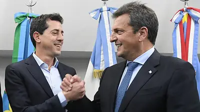 El Frente Renovador cruzó a Wado de Pedro por su mensaje contra Massa: “Ambiciones personales” El Frente Renovador cruzó a Wado de Pedro por su mensaje contra Massa: “Ambiciones personales”