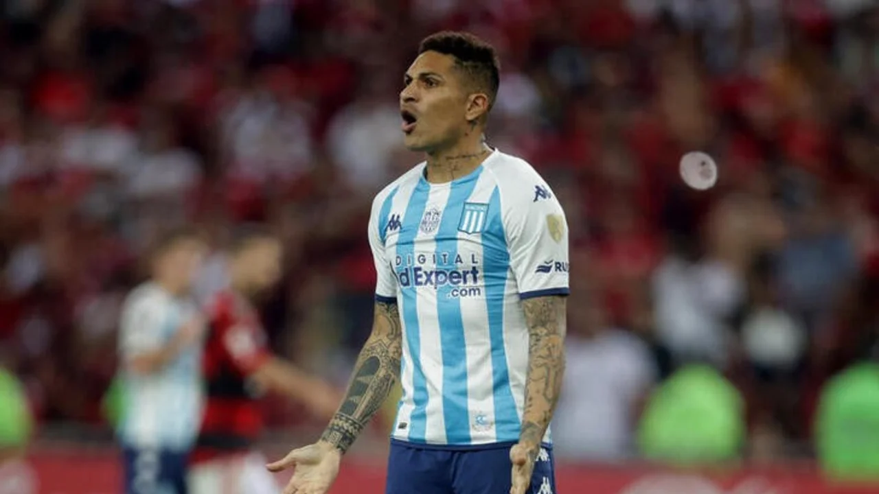 Racing argentino anuncia que Paolo Guerrero deja el equipo a seis meses de su llegada