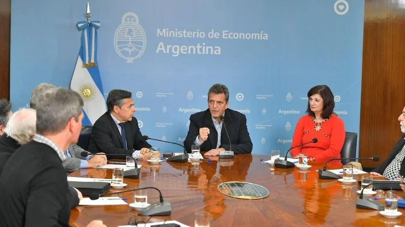Paro de colectivos en vivo: las últimas novedades del conflicto de la UTA con empresarios