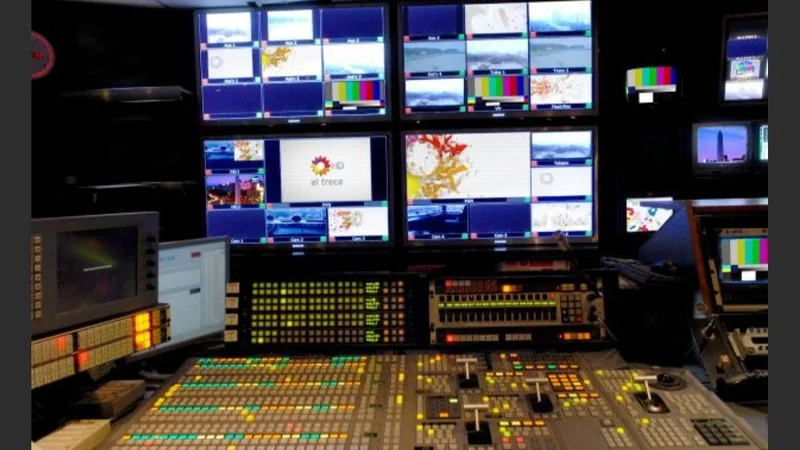 Programas de El Trece. El Pollo Álvarez se va de Nosotros a la mañana