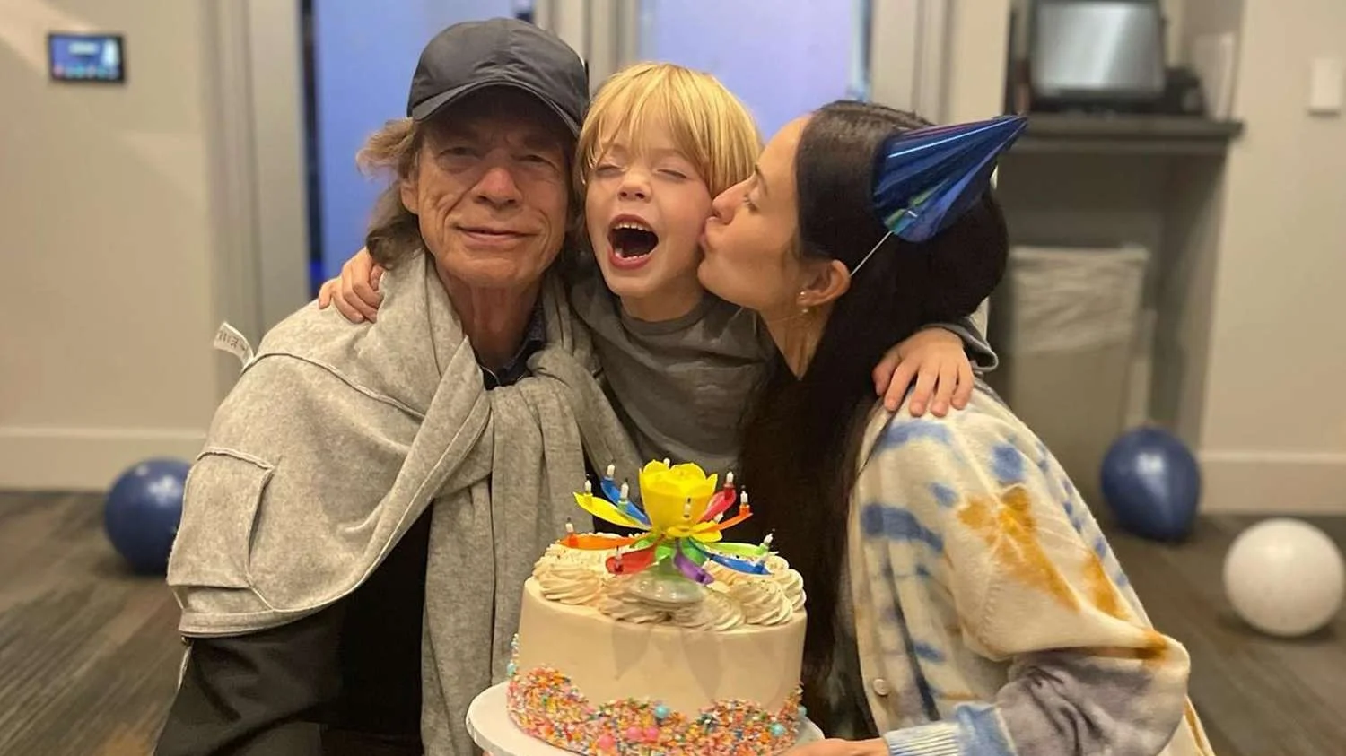 Mick Jagger junto a Melanie y Deveraux