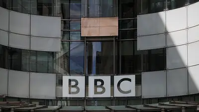 Presentador de la BBC envió mensajes abusivos a segunda persona joven, según la cadena Presentador de la BBC envió mensajes abusivos a segunda persona joven, según la cadena