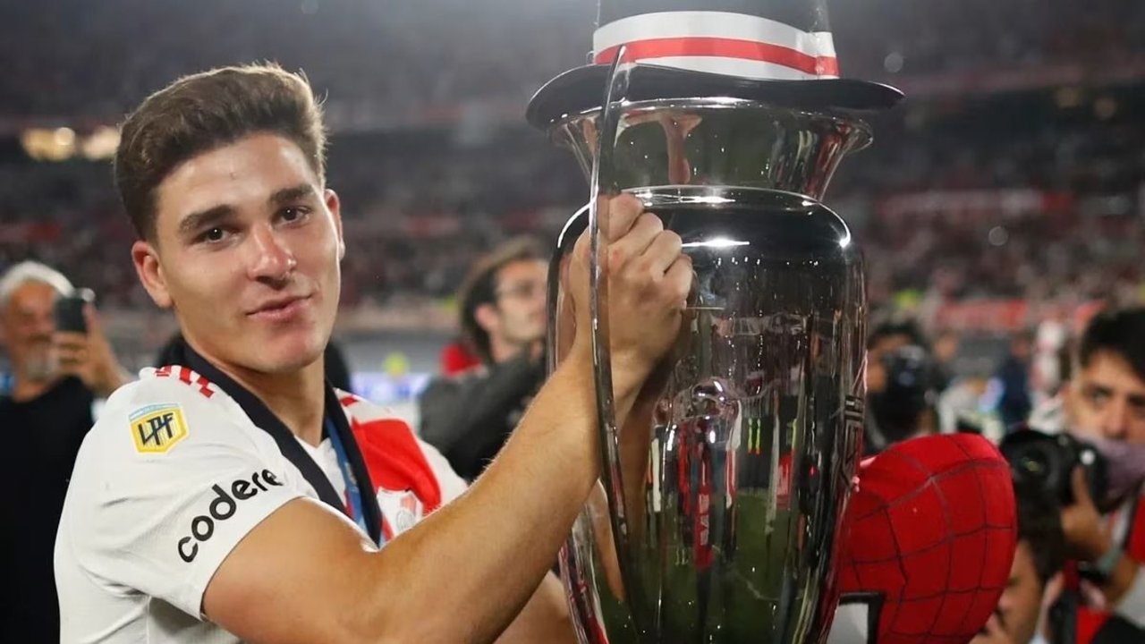 Julián Álvarez, River, Manchester City, deportes