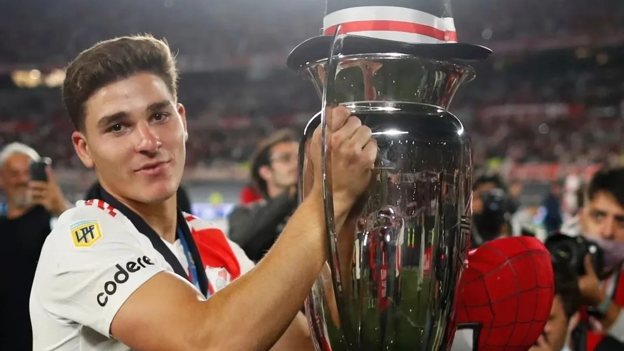 Julián Álvarez, River, Manchester City, deportes