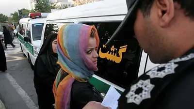 Los castigos por no usar el velo en Irán son considerados "apartheid de género" Los castigos por no usar el velo en Irán son considerados "apartheid de género"