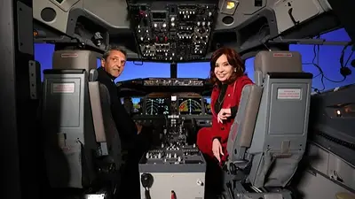 Sergio Massa apuntó a la oposición por su postura privatizadora: "Defender la soberanía es defender Aerolíneas Argentinas" Sergio Massa apuntó a la oposición por su postura privatizadora: "Defender la soberanía es defender Aerolíneas Argentinas"