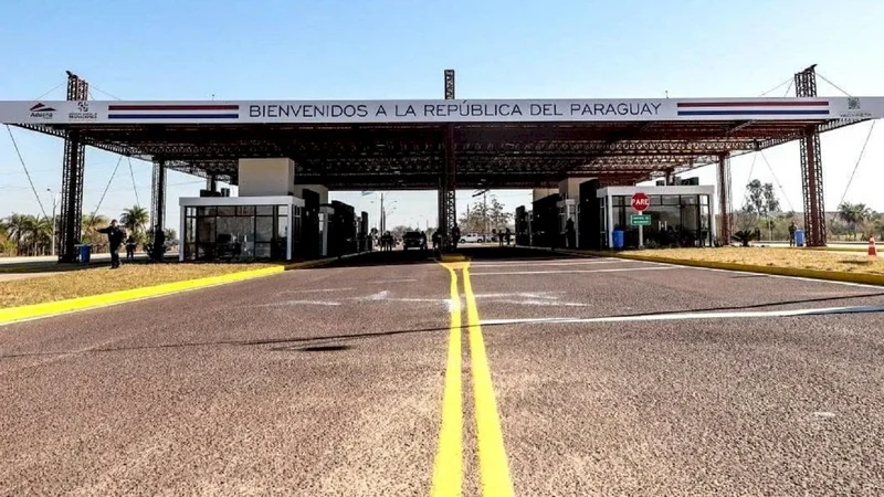 Polémico: un ministro de Paraguay propuso construir un muro en la frontera con Argentina