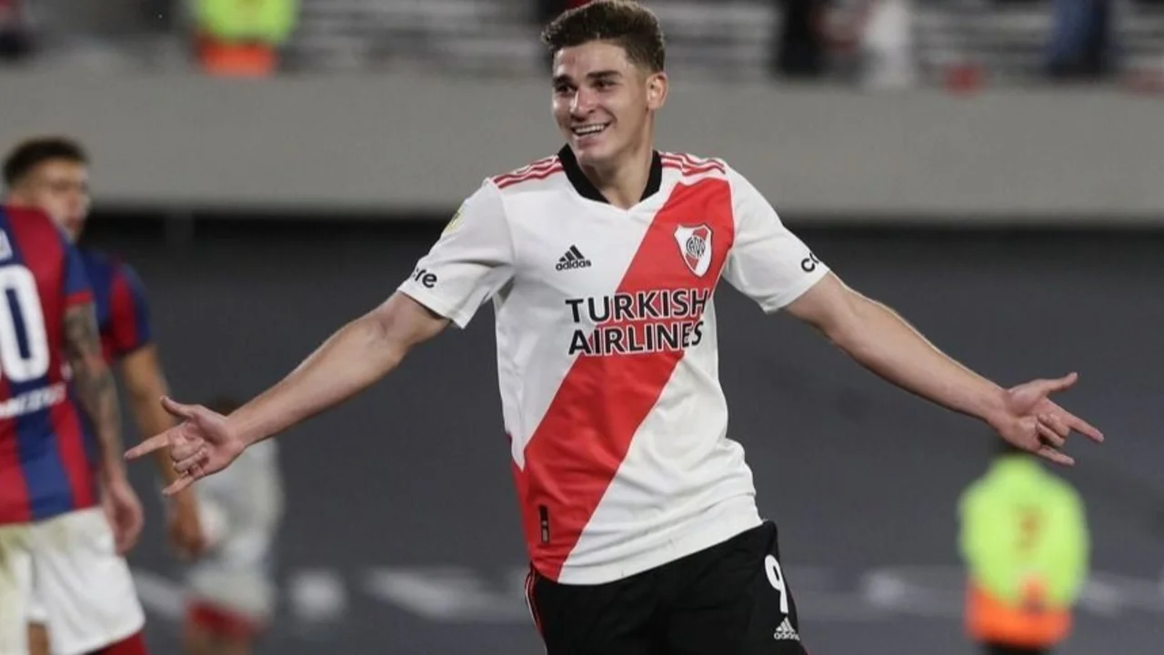 Selecciójn Argentina, Julián Álvarez, River Plate, Manchester City.