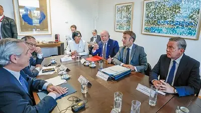 Líderes latinoamericanos y europeos instan a retomar el diálogo en Venezuela Líderes latinoamericanos y europeos instan a retomar el diálogo en Venezuela