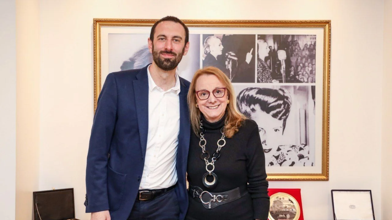Alicia Kirchner recibió al precandidato a intendente de Hurlingham, Damián Selci