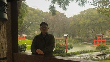 Minoru Tajima, el guardián del Jardín Japonés que conoce los secretos de las flores