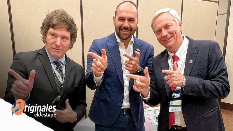 Javier Milei, Eduardo Bolsonaro y José Antonio Kast en una conferencia en San Pablo en 2022.