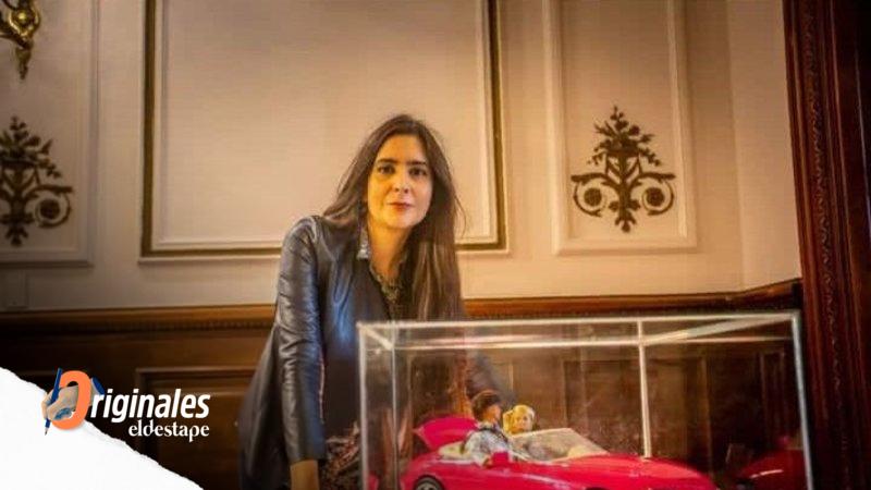 Es argentina, tiene más de 300 Barbies y expone en museos: la fascinante vida de María, la coleccionista salteña