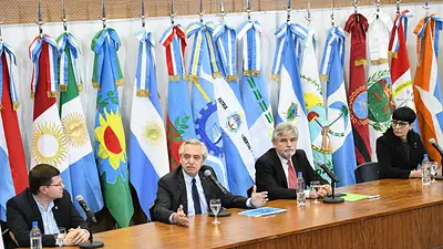 Alberto Fernández: “La capacidad científica está desarrollada en todo el país” Alberto Fernández: “La capacidad científica está desarrollada en todo el país”