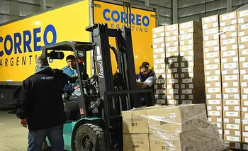 Milei acelera la privatización del Correo: 300 cierres, despidos y pueblos desconectados | Correo argentino