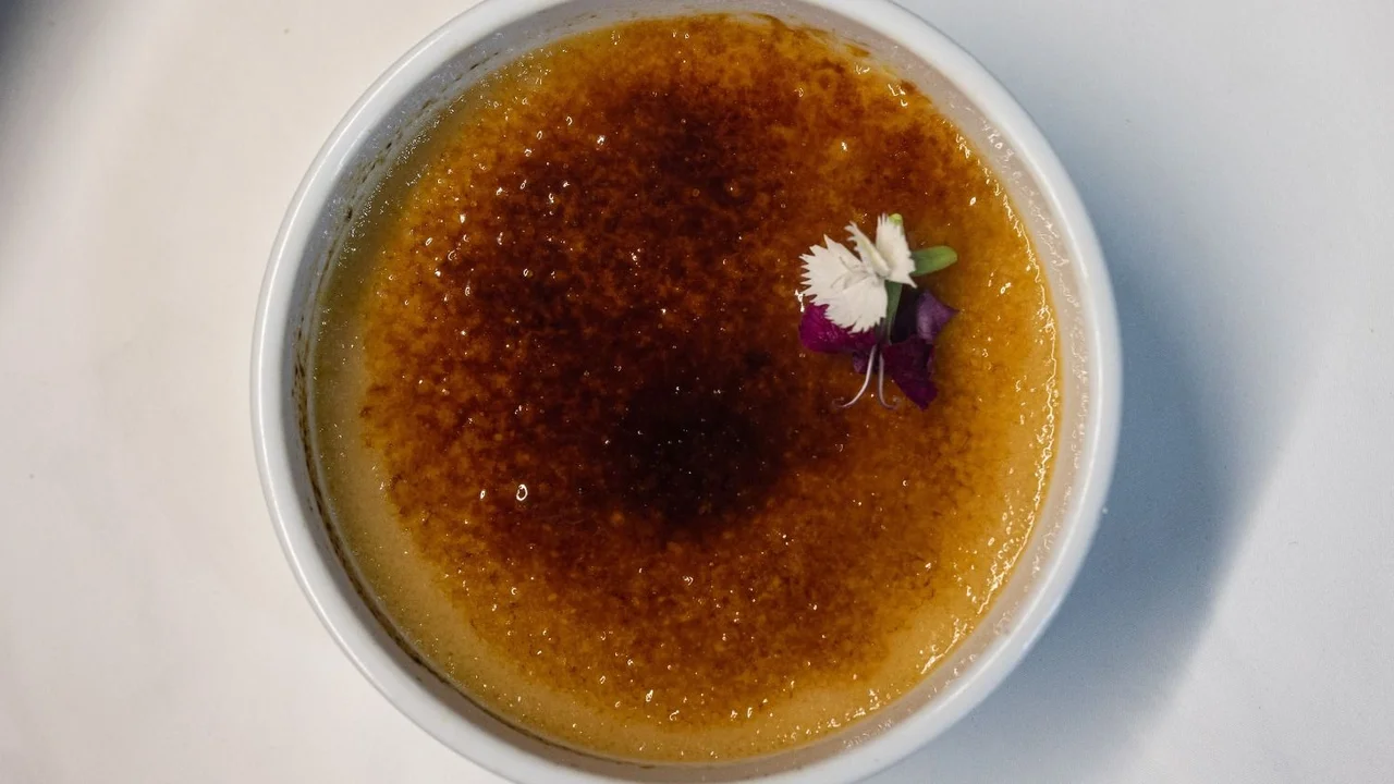 Creme brulee de dulce de leche