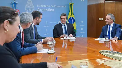 Massa dialogó con el gobernador de Rio Grande do Sul sobre integración comercial Massa dialogó con el gobernador de Rio Grande do Sul sobre integración comercial