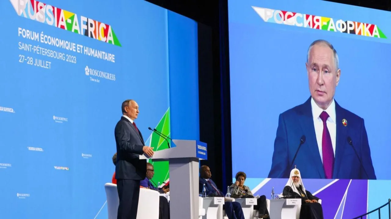 Putin afirmó que "estudia" el plan de paz para Ucrania de África