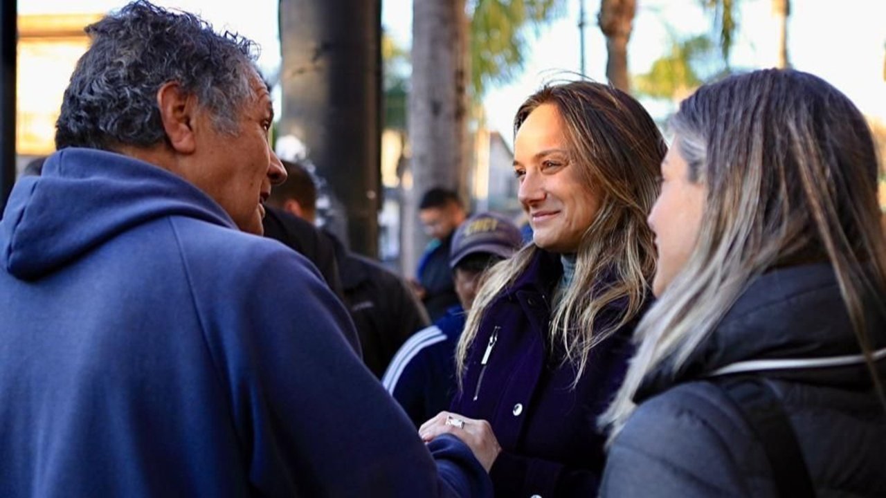 Elecciones 2023: Galmarini recorrió Benavidez y charló con vecinos sobre "qué Tigre quieren"