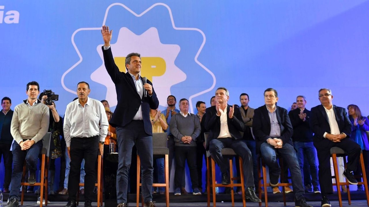 Las encuestas de Massa para las elecciones 2023, la estrategia para octubre y la relación con CFK: vuelve la campaña