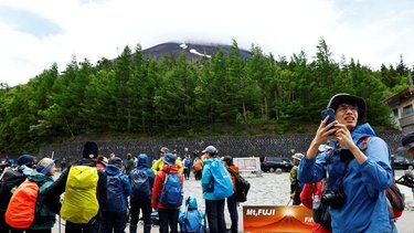 Japón impone nuevas tasas a los escaladores del monte Fuji para limitar el número de turistas