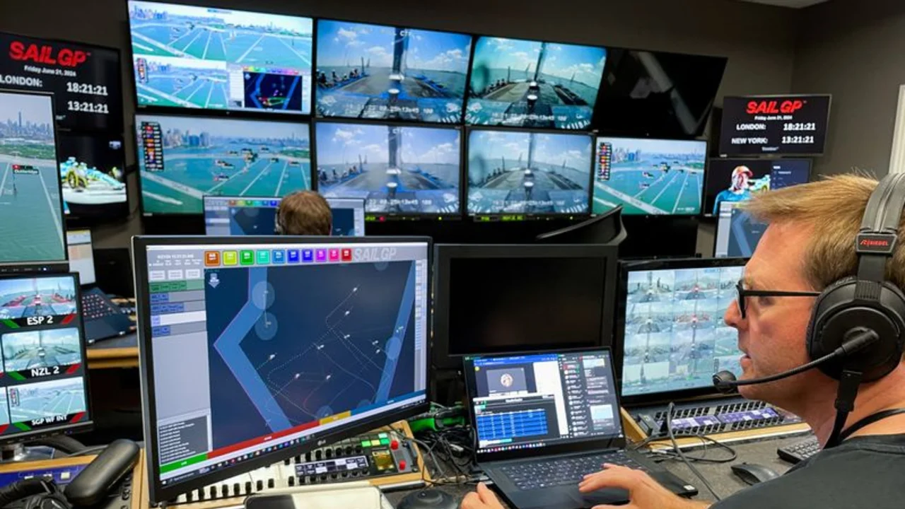 VAR en el agua: los árbitros en competencia de vela pitan desde lejos
