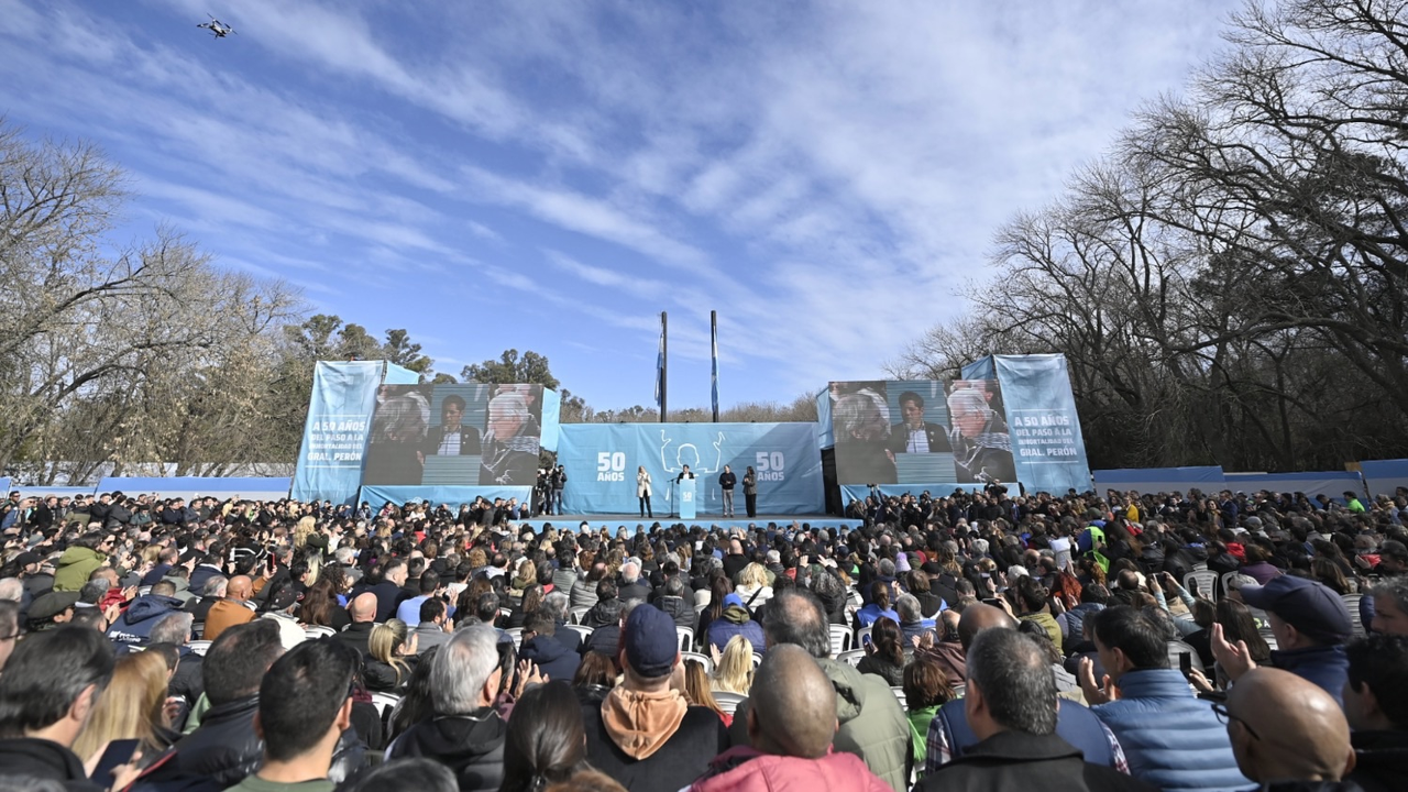 La unidad es el nombre de la recuperación democrática y popular