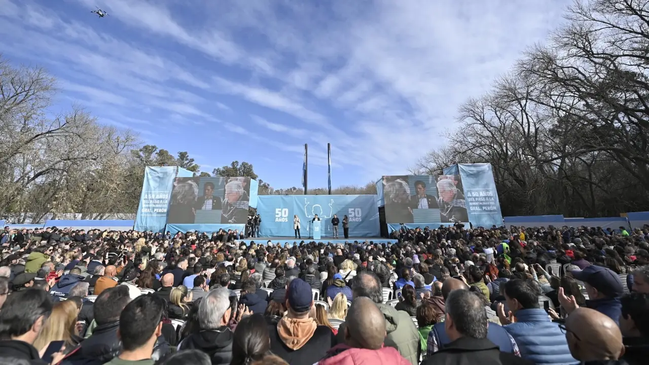 La unidad es el nombre de la recuperación democrática y popular