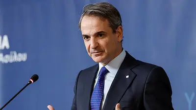 Bajo el gobierno del conservador Mitsotakis, Grecia inaugura la semana laboral de 6 días Bajo el gobierno del conservador Mitsotakis, Grecia inaugura la semana laboral de 6 días