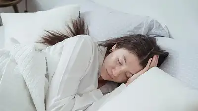 La gente duerme menos que hace 20 años: el estudio que alarma a expertos y qué hacer para descansar La gente duerme menos que hace 20 años: el estudio que alarma a expertos y qué hacer para descansar