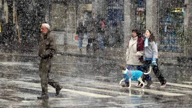 ¿Qué debe suceder para que caiga nieve en el AMBA?
