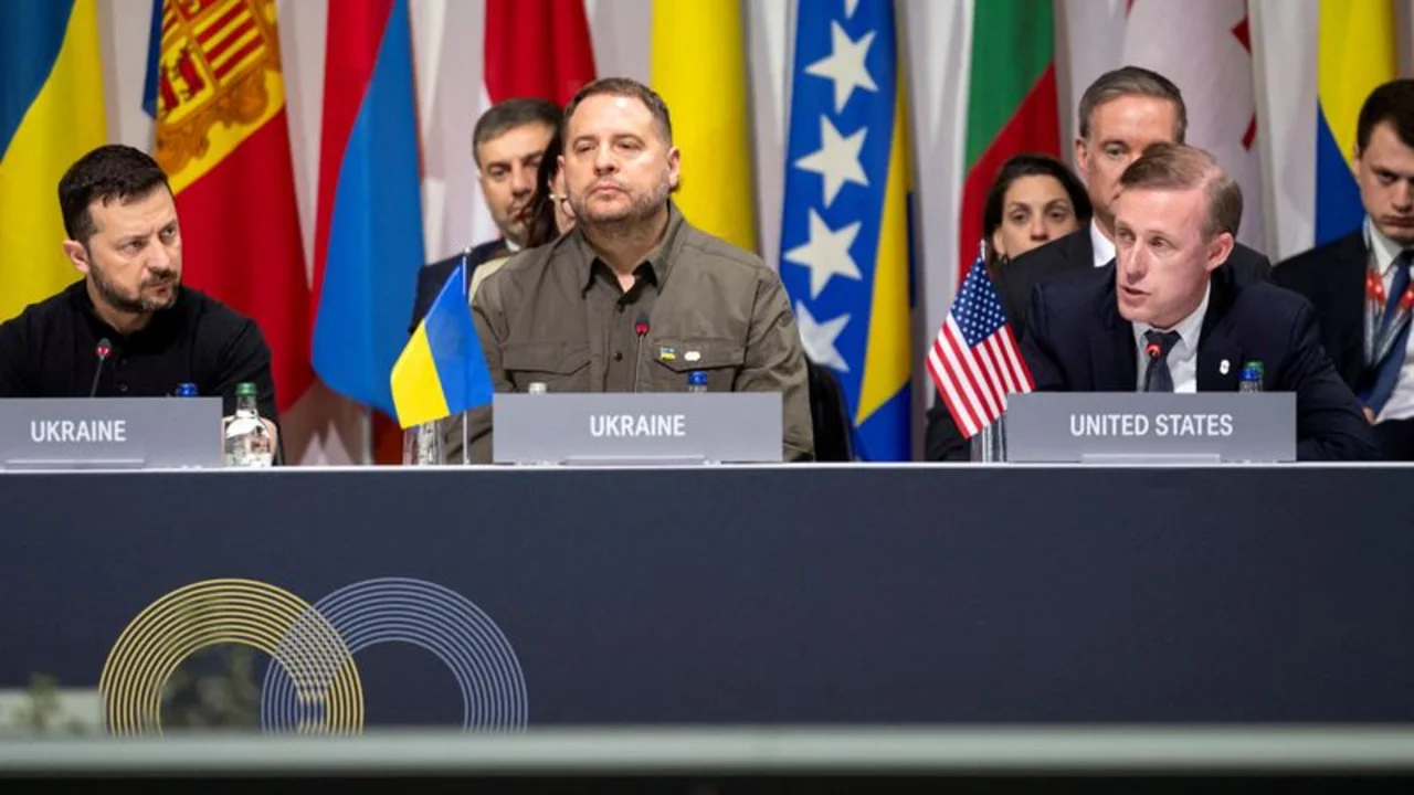 Ucrania no está dispuesta a ceder ante Rusia, según un asesor de Zelenski