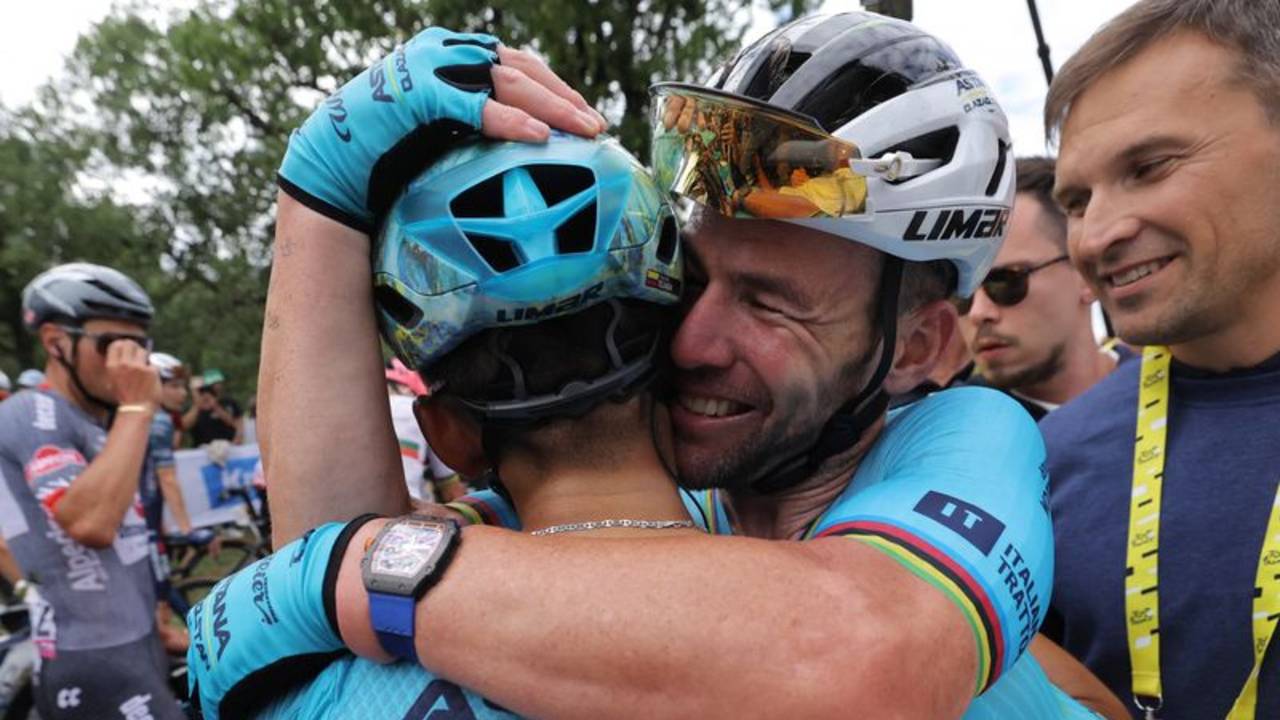 Cavendish bate el récord de 35 victorias de etapa en el Tour de Francia