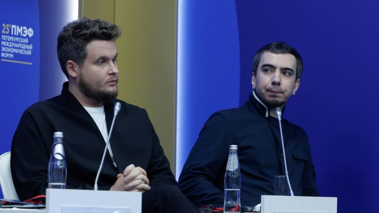 Los bromistas rusos que ridiculizaron a políticos occidentales reciben un premio estatal, según RIA