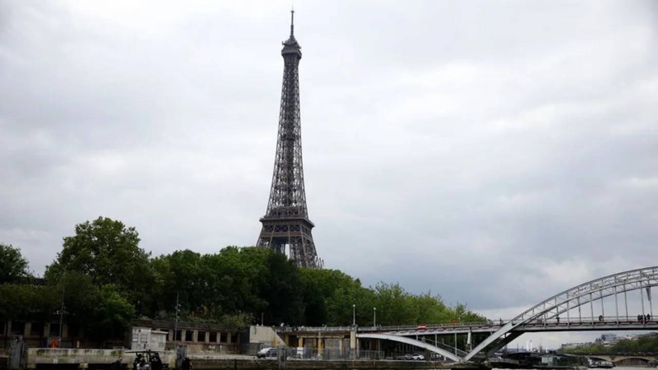 Autoridades parisinas dicen que calidad del agua del Sena mejora antes de los Juegos Olímpicos