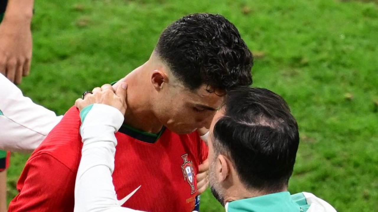 Los futbolistas también somos humanos, dice Bernardo Silva sobre las lágrimas de Ronaldo