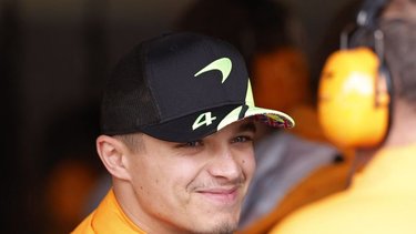 Norris marca mejor tiempo en primeros entrenamientos en Silverstone
