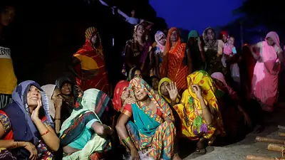 Estampida en la India: el principal organizador del acto religioso se entrega a la policía Estampida en la India: el principal organizador del acto religioso se entrega a la policía