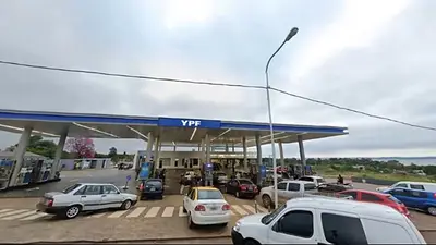 La venta de naftas se derrumba por la suba de precios y colapsa en ciudades fronterizas La venta de naftas se derrumba por la suba de precios y colapsa en ciudades fronterizas