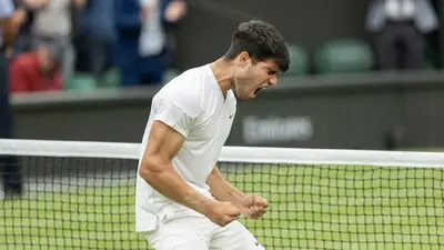 Alcaraz resiste los ataques de Humbert y alcanza los cuartos de final de Wimbledon Alcaraz resiste los ataques de Humbert y alcanza los cuartos de final de Wimbledon
