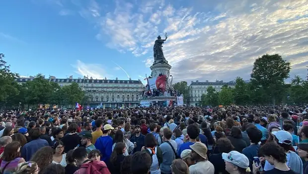 Victoria sorpresa de la izquierda, en un país dividido en tres | Elecciones en francia