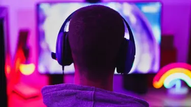 Ludopatía adolescente: bloquearán ingresos a paginas de apuestas en las escuelas