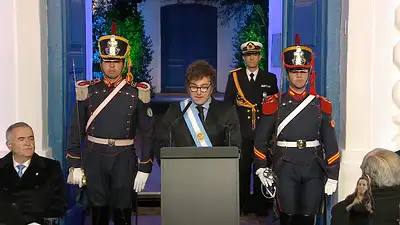 Milei propuso fundar "un Estado mínimo" con la propiedad privada como "principio básico" Milei propuso fundar "un Estado mínimo" con la propiedad privada como "principio básico"