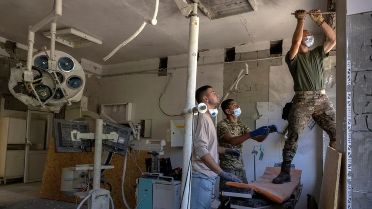 Hospital infantil de Kiev recibió el impacto directo de un misil ruso: análisis ONU
